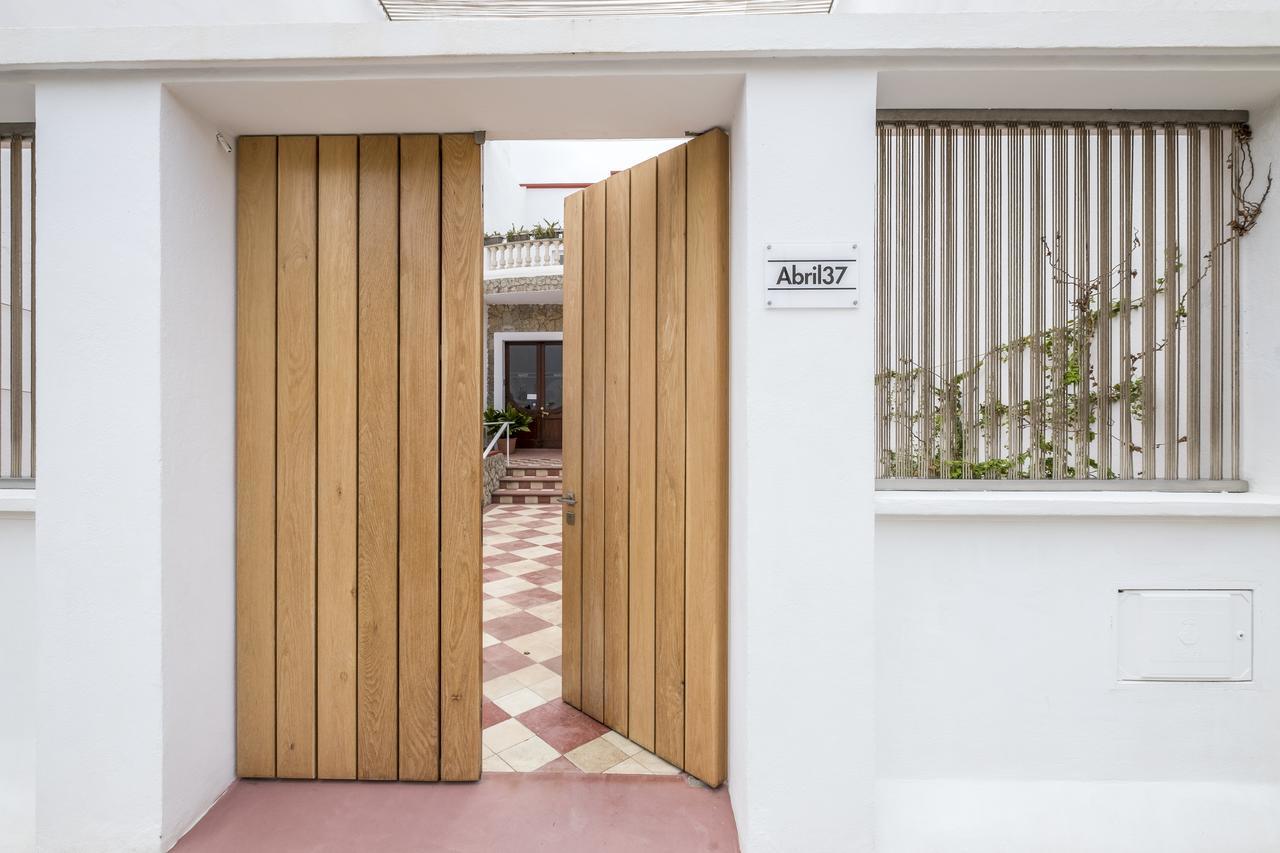 Hotel Abril 37 シウタデリャ エクステリア 写真